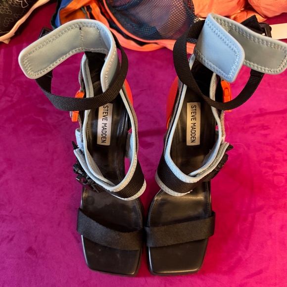 Steve Madden Vibing Sporty Stiletto Heel Shoes  Size 10 - Hard to Find! - Picture 2 of 2